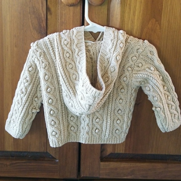 Cute 3-6 mo sweater - Picture 2 of 3